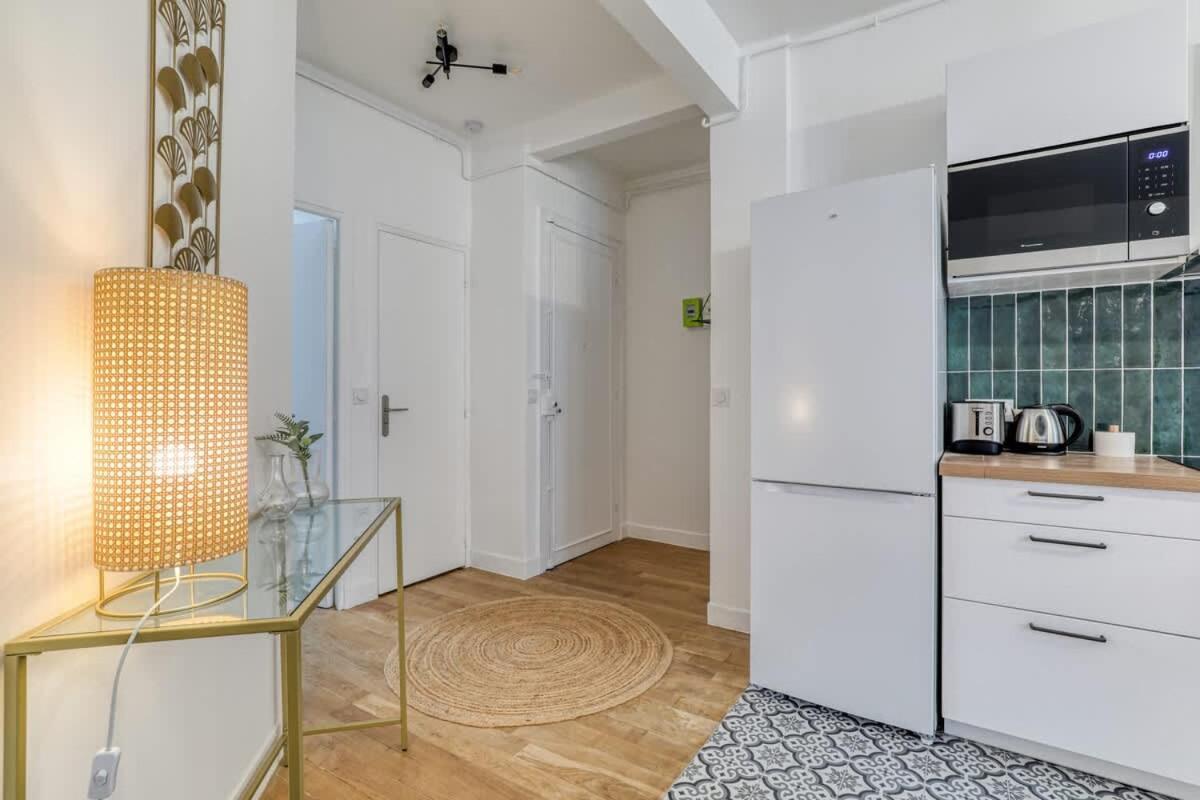 Apartment Poissonniere -cosy Near Montmartre *